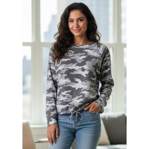 Gap Pullover Camo Sweatshirt Gray Size L